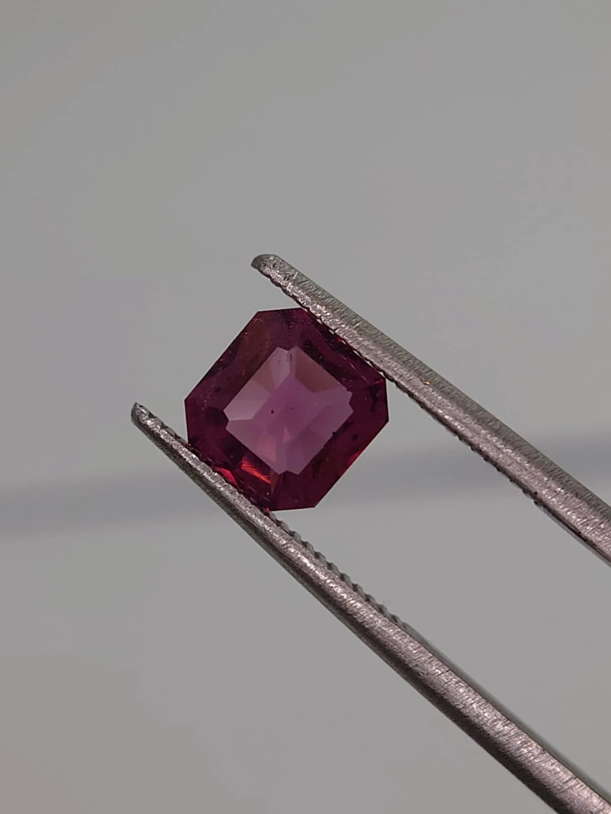 1.40ct Natural Pinkish Red Malaya Garnet from Tanzania — view 7